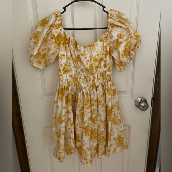 Abercrombie and Fitch yellow floral off the should puff sleeve dress - Picture 2 of 4